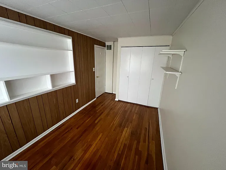 8104 Mid Haven Rd — Photo 5