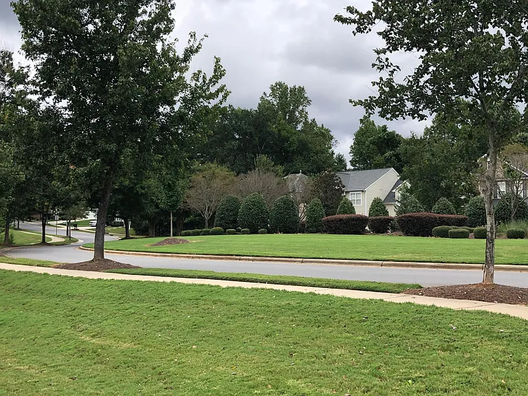 9415 Rosewood Meadow Ln — Photo 28