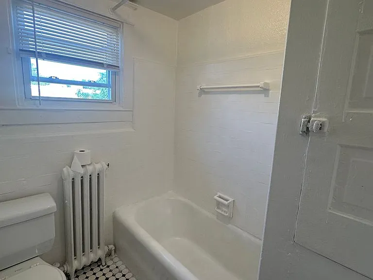 60 Nyack Ave — Photo 8