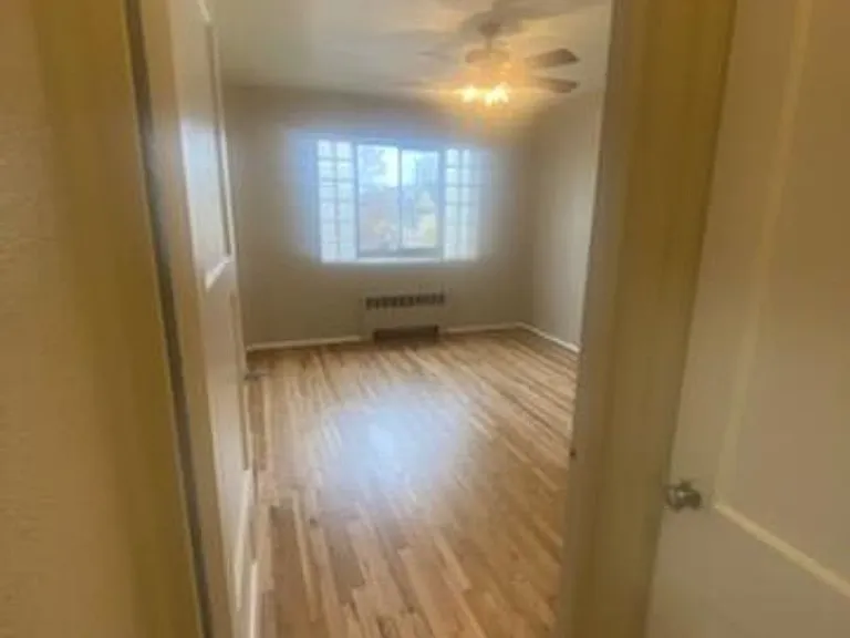 601 E Main St — Photo 9