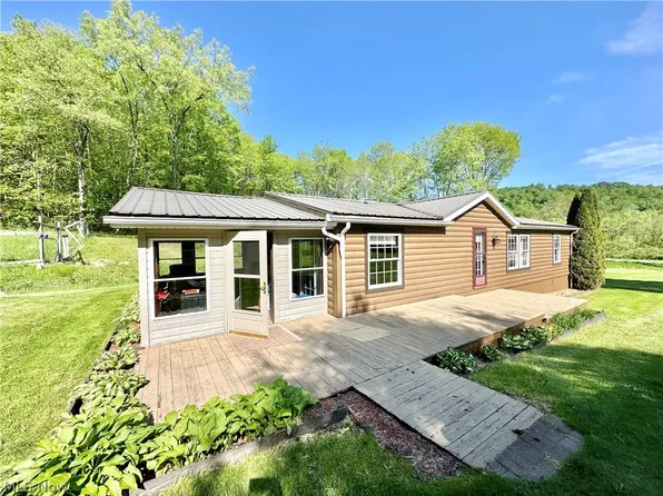 9367 State Highway 164, Amsterdam, OH 43903