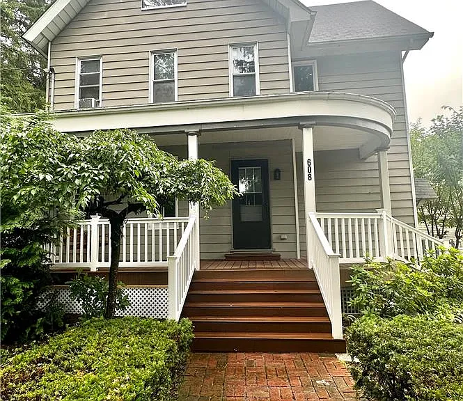 608 N Delaware Dr — Photo 3