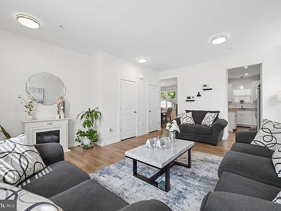 5th image of 1517 Pacific Ave