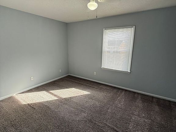 5th image of 500 N Church St #05e60d4aa