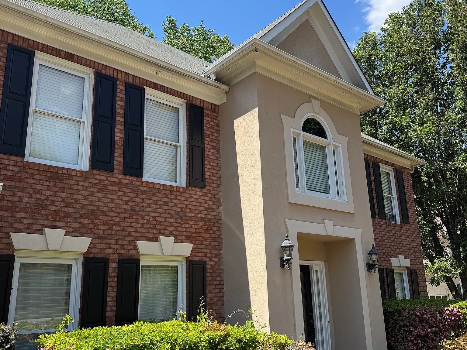 4 bed, 3149 sqft, $3,600 — Photo 2
