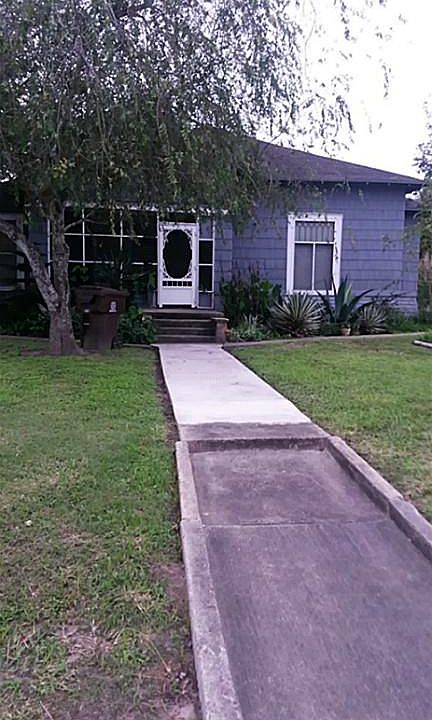 1st image of 405 E Johnston Ave