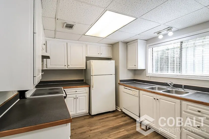 1 bed, 1.0 bath, 925 sqft, $1,495 — Photo 3
