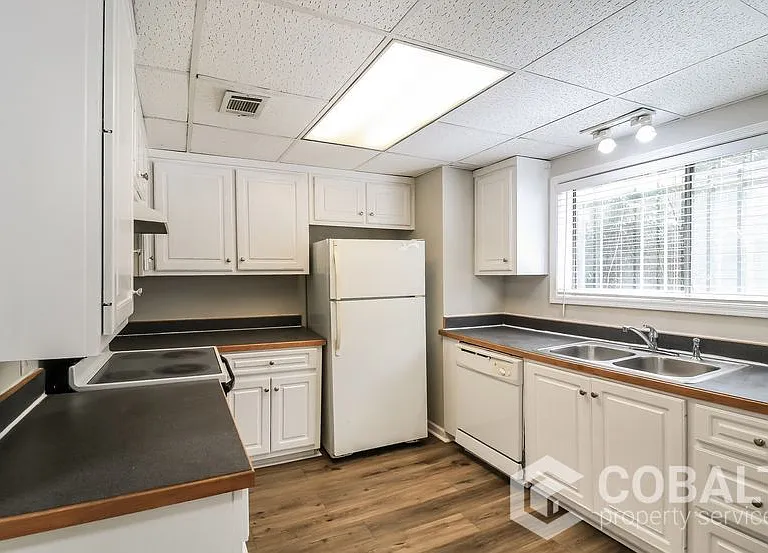 1326 North Ave #C — Photo 5
