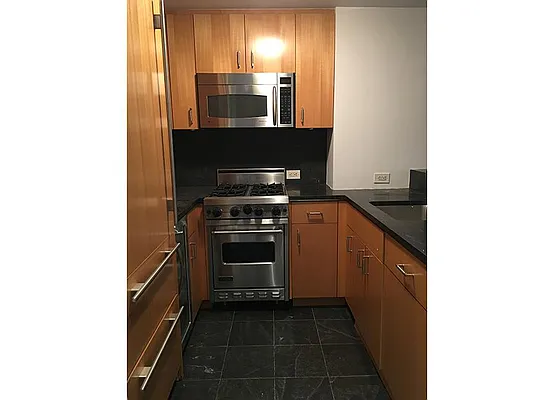 Rented by Warburg | media 26