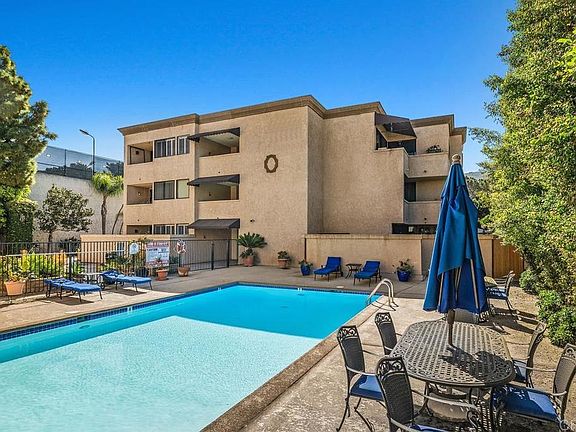 5th image of 2420 Torrey Pines Rd Unit B202