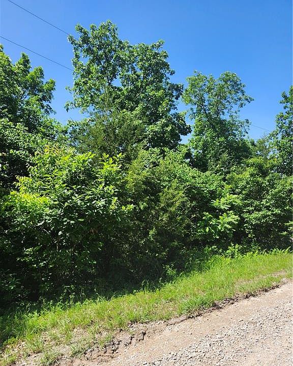 142 & 146 Oak Crest Dr, Lacygne, KS 66040 Zillow