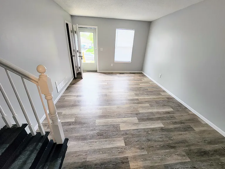 525 W Loula St #525 — Photo 3