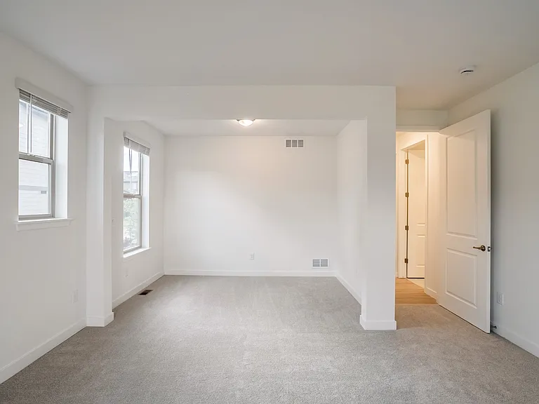 15402 W Dequesne Ave — Photo 13