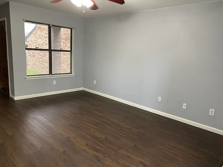 1531 Sunrise Ln — Photo 8