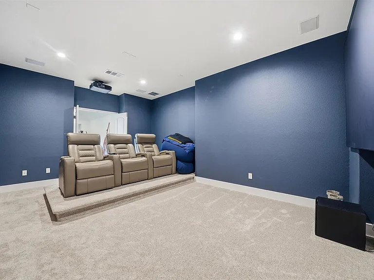 2229 Champions Corner Dr — Photo 25
