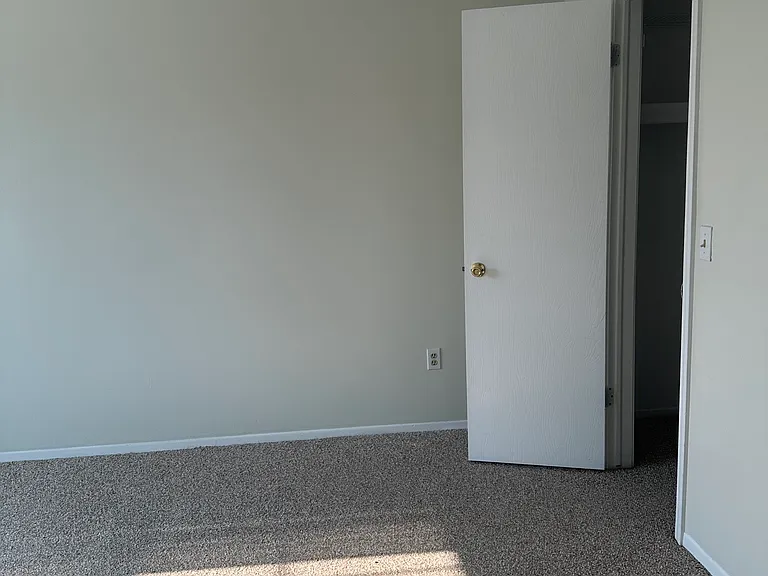 44227 Providence Dr — Photo 13