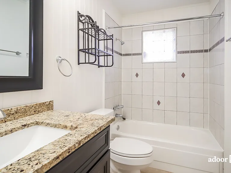 19311 Leewood Ct — Photo 11
