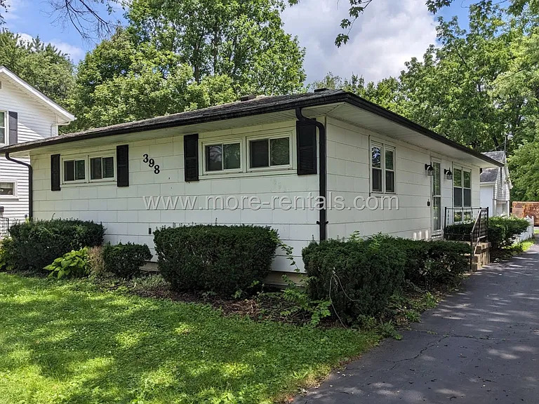 398 Collingwood Ave — Photo 1