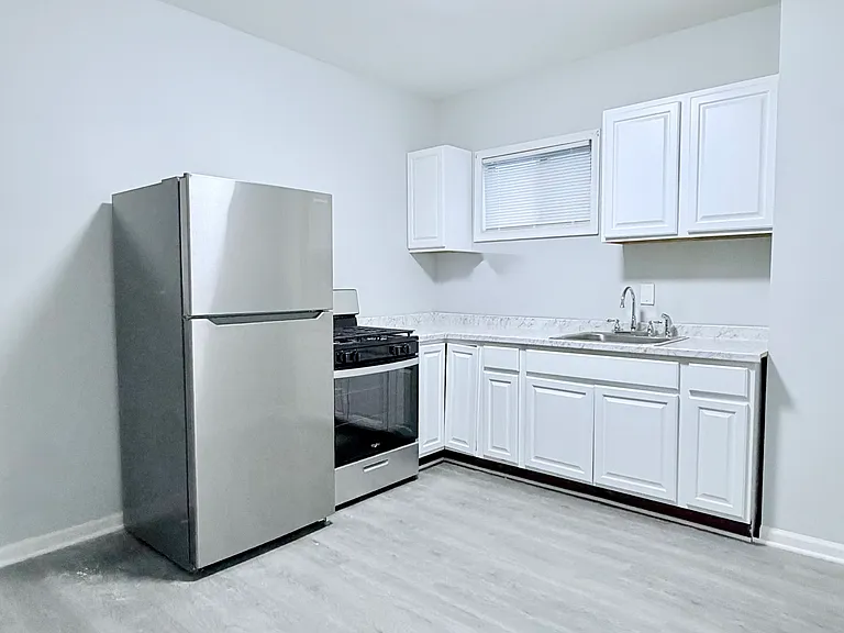 735 Alabama Ave SE #1 — Photo 1
