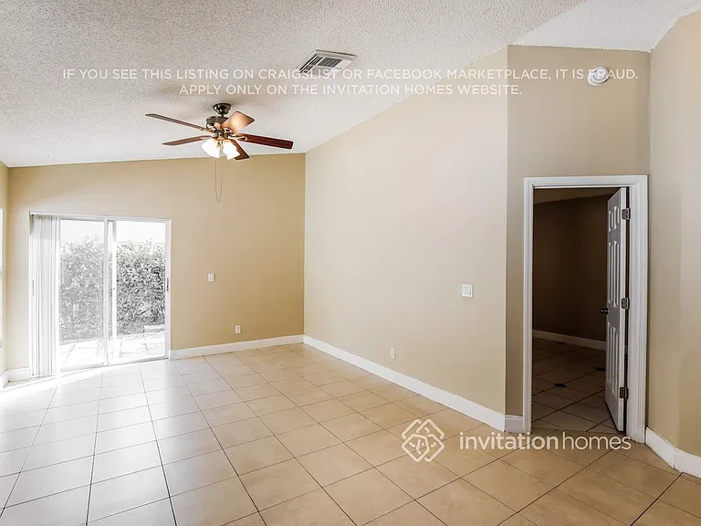18466 NW 22nd St — Photo 9