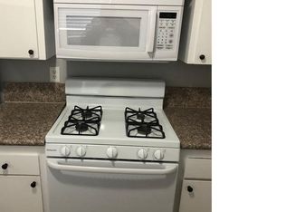 3948 E Woodward Ave, Fresno, CA 93702