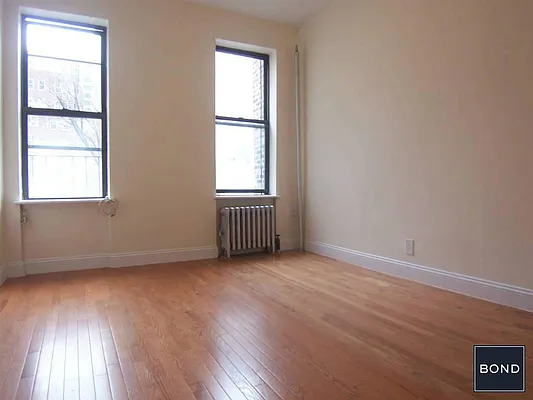 Rented by Bond New York | media 7