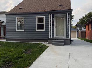 734 Highland St, Wyandotte, MI 48192