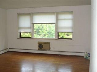 2430 183rd St APT 224, Homewood, IL 60430