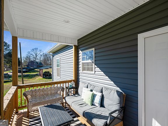 4th image of 106 Gazelle Dew Rd NE