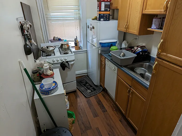 364 Riverway St #6H — Photo 2
