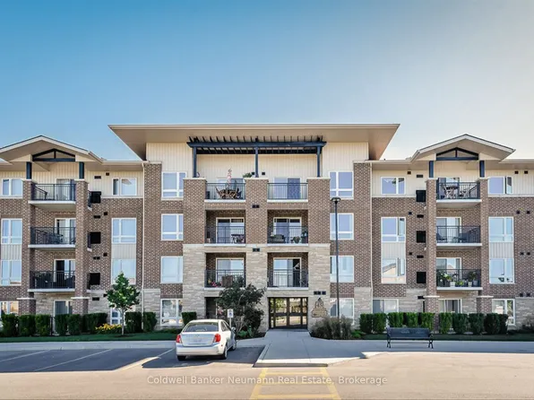 45 Kingsbury Sq #301, Guelph, ON N1L 0L2