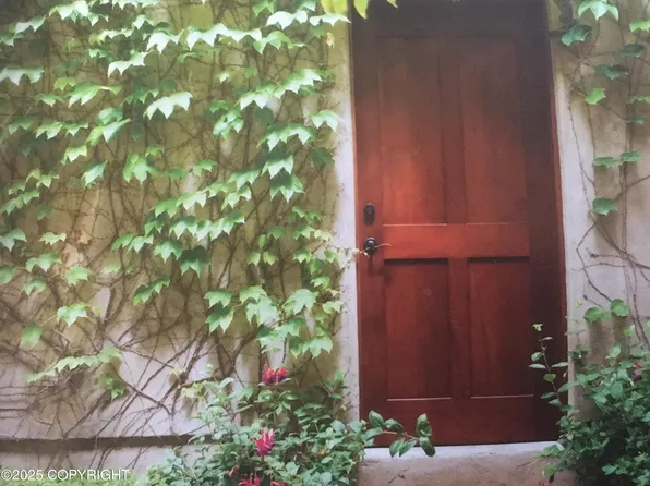 6931 Gemini Dr #B-1, Anchorage, AK 99504