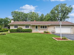 510 W Ringwood Rd, McHenry, IL 60051