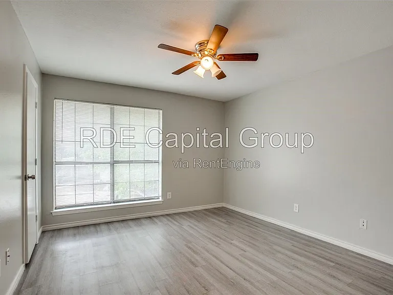 1935 Cranford Dr #104 — Photo 24