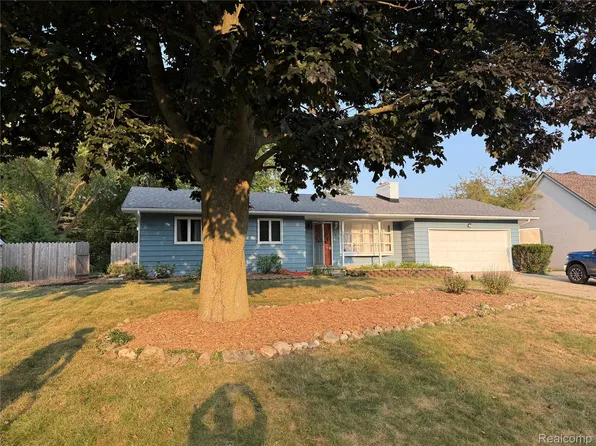 161 Edith St, Oxford, MI 48371