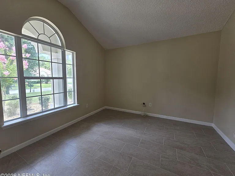 739 Wakemont Dr — Photo 18