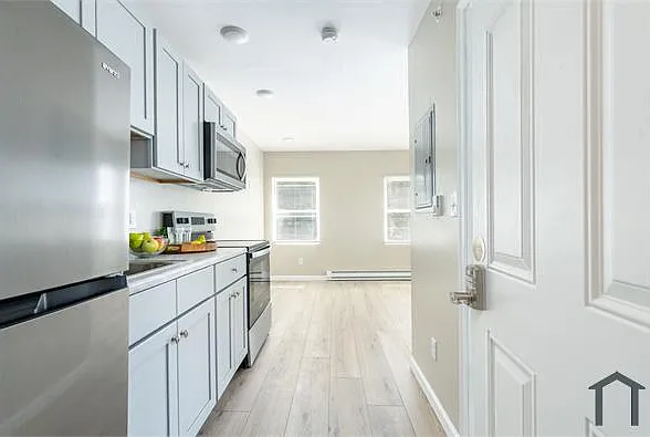 4713 Penn St #E — Photo 21