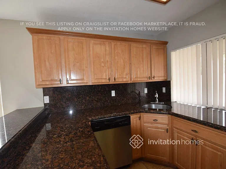 1282 Seagrape Cir — Photo 5