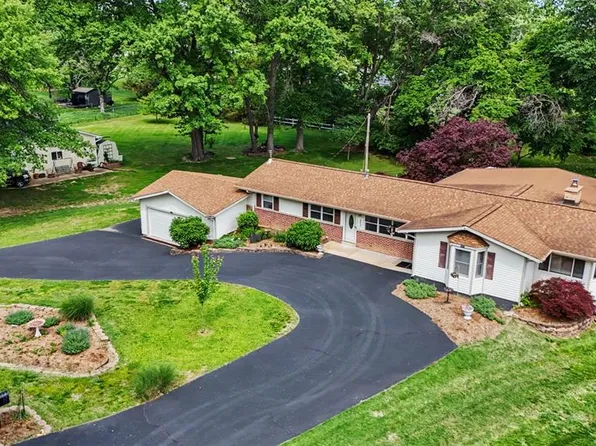 282 Geremma Dr, Ballwin, MO 63011