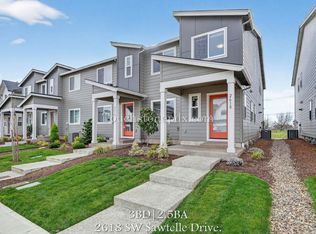 2618 Sawtelle Dr, Woodburn, OR 97071