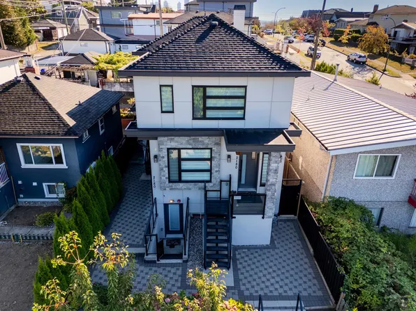2178 Renfrew St, Vancouver, BC V5M 3H8