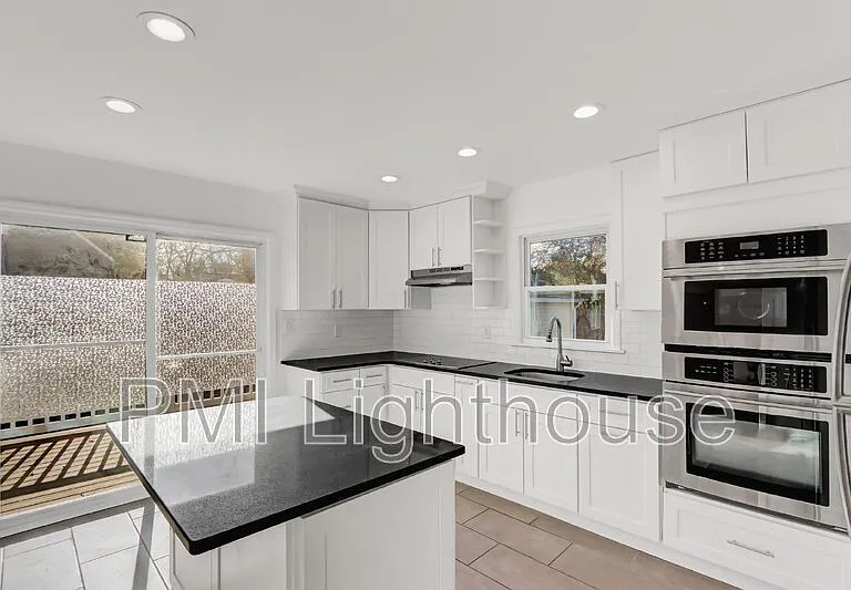 25 Thorney Ave — Photo 9