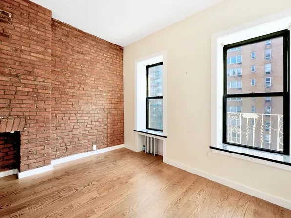 241 E 73rd St #4BC, New York, NY 10021