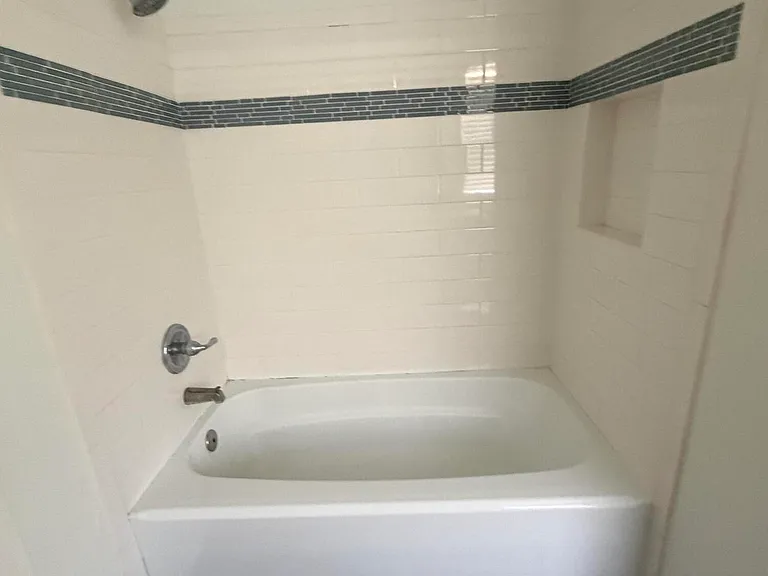1933 E Tyson Pl — Photo 13