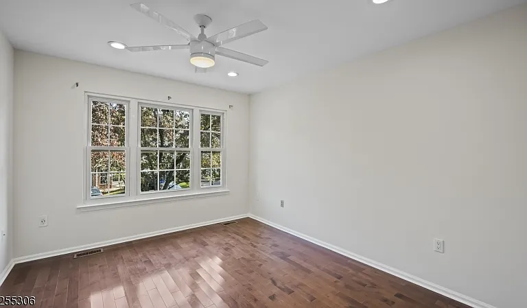 1306 Stech Dr — Photo 22