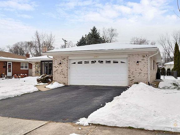 3rd image of 1018 S Beechwood Dr