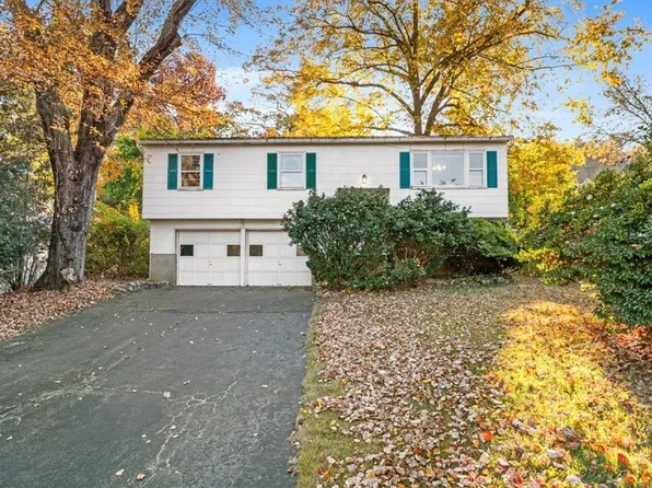 5 Heath Terrace, Cortlandt Manor, NY 10567