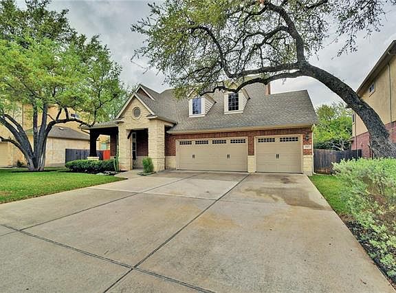 3rd image of 1507 Elkins Ln