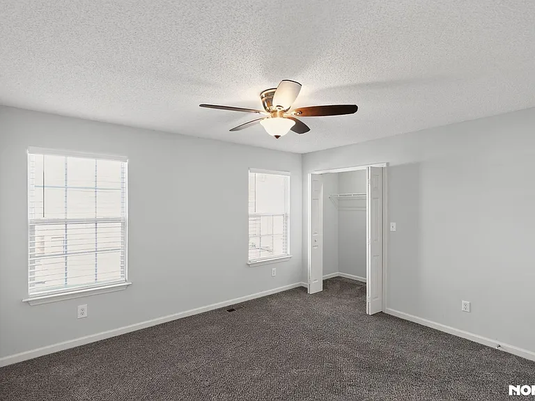 38 Princeton Glen Ct — Photo 18