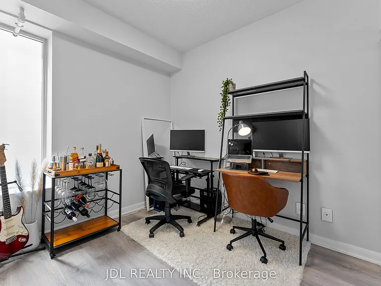 435 Richmond St W #610 — Photo 21